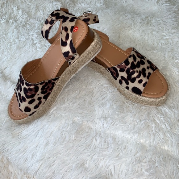 boutique Shoes - LEOPARD ESPADRILLES